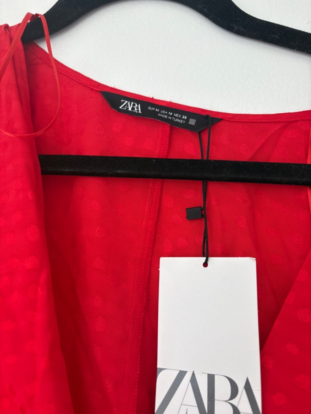 NWT Zara Bright Red V-Neck Cropped Balloon Sleeve Blouse - Picture 2 of 4